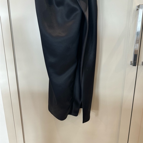 Marchesa beaded embellished illusion satin dress with front slit - Picture 13 of 16